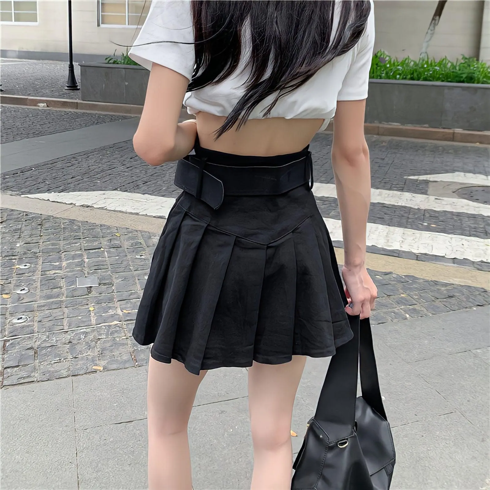 Belt Detail Pleated Mini Skirt