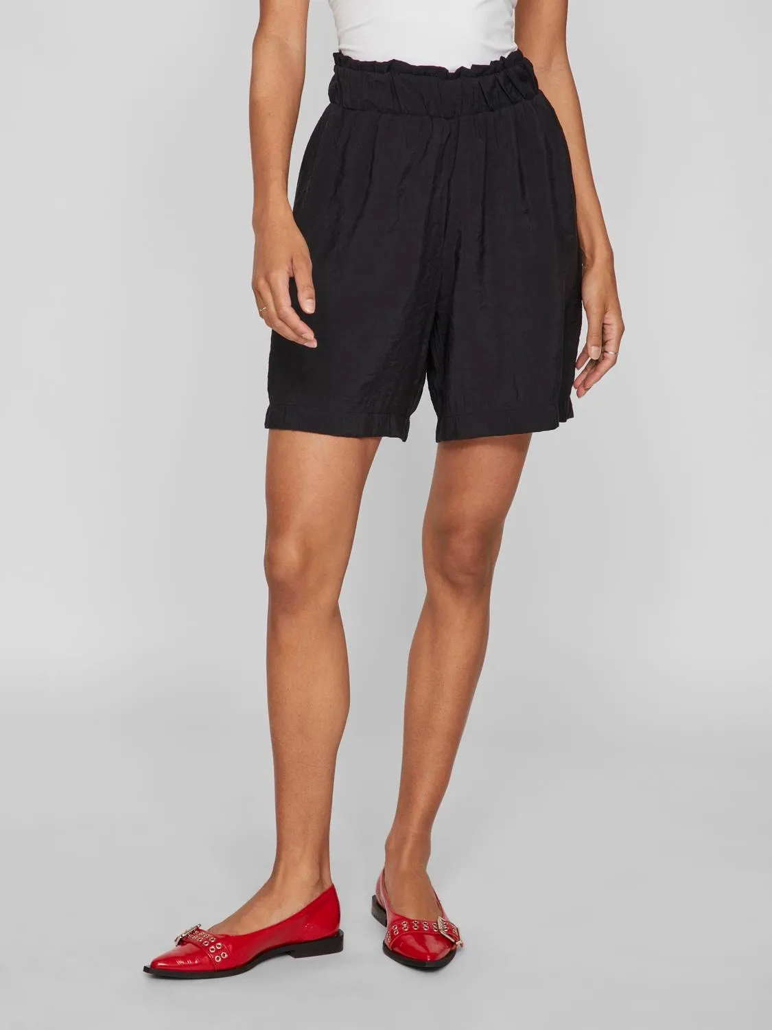 Rumme High Waisted Shorts (Black)